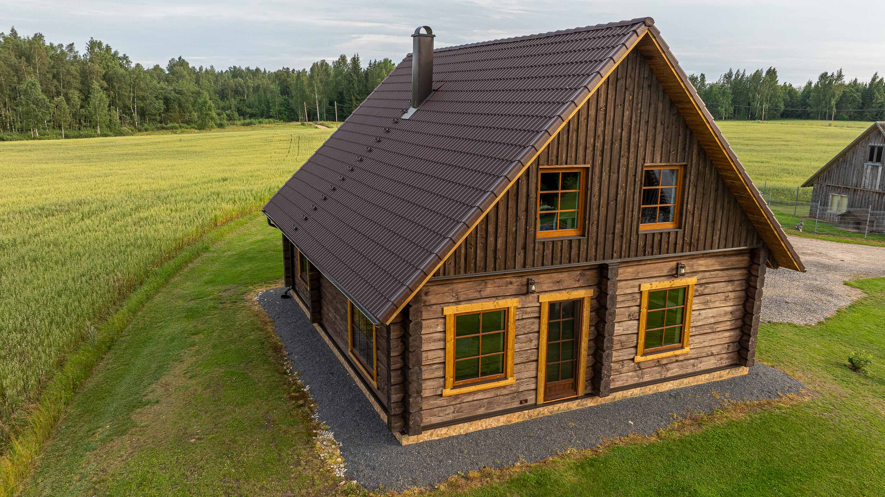 Pruunikas palkmaja — foto 2